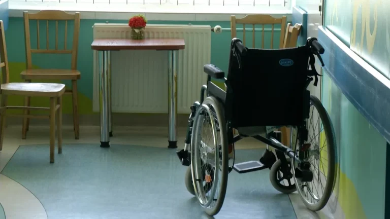 Dramatyczna sytuacja w opiece długoterminowej